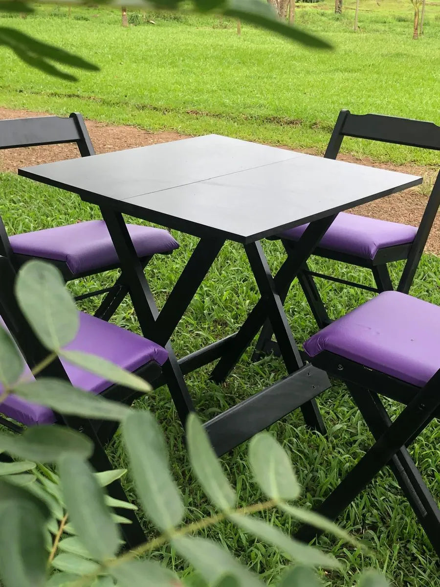 Conjunto Mesa Dobrável Madeira MAciça 70x70, 4 Cadeiras Estofadas - Cor: Preto/Roxo